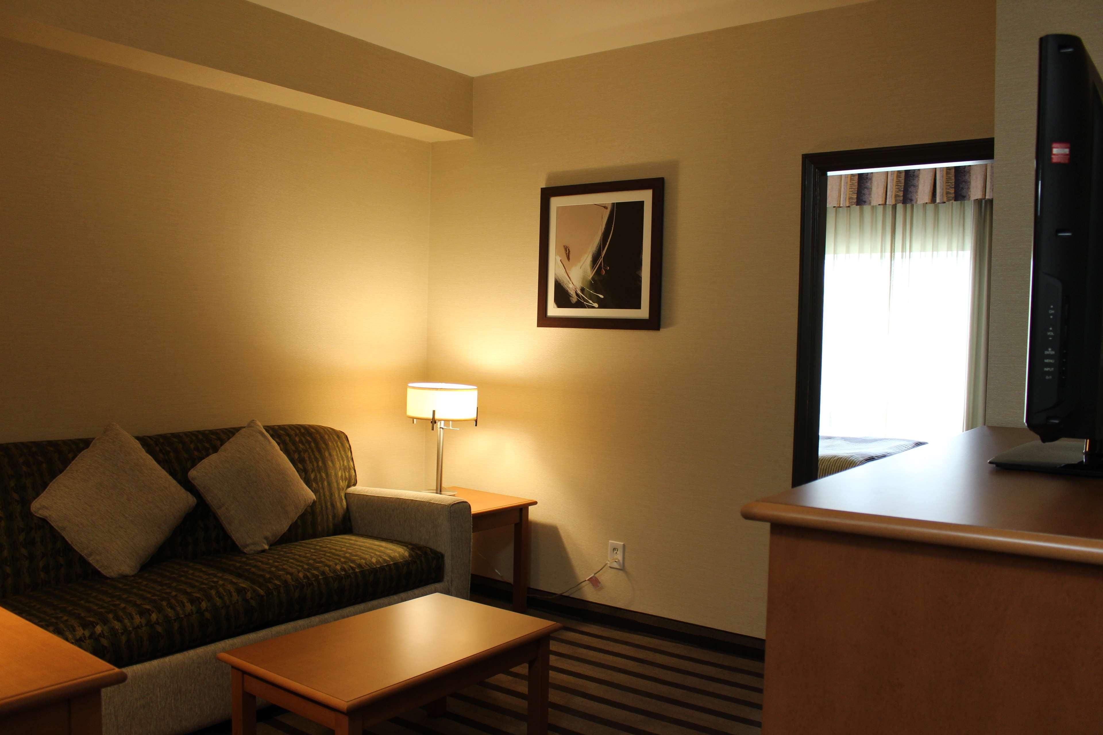 Best Western King George Inn & Suites Surrey Ngoại thất bức ảnh