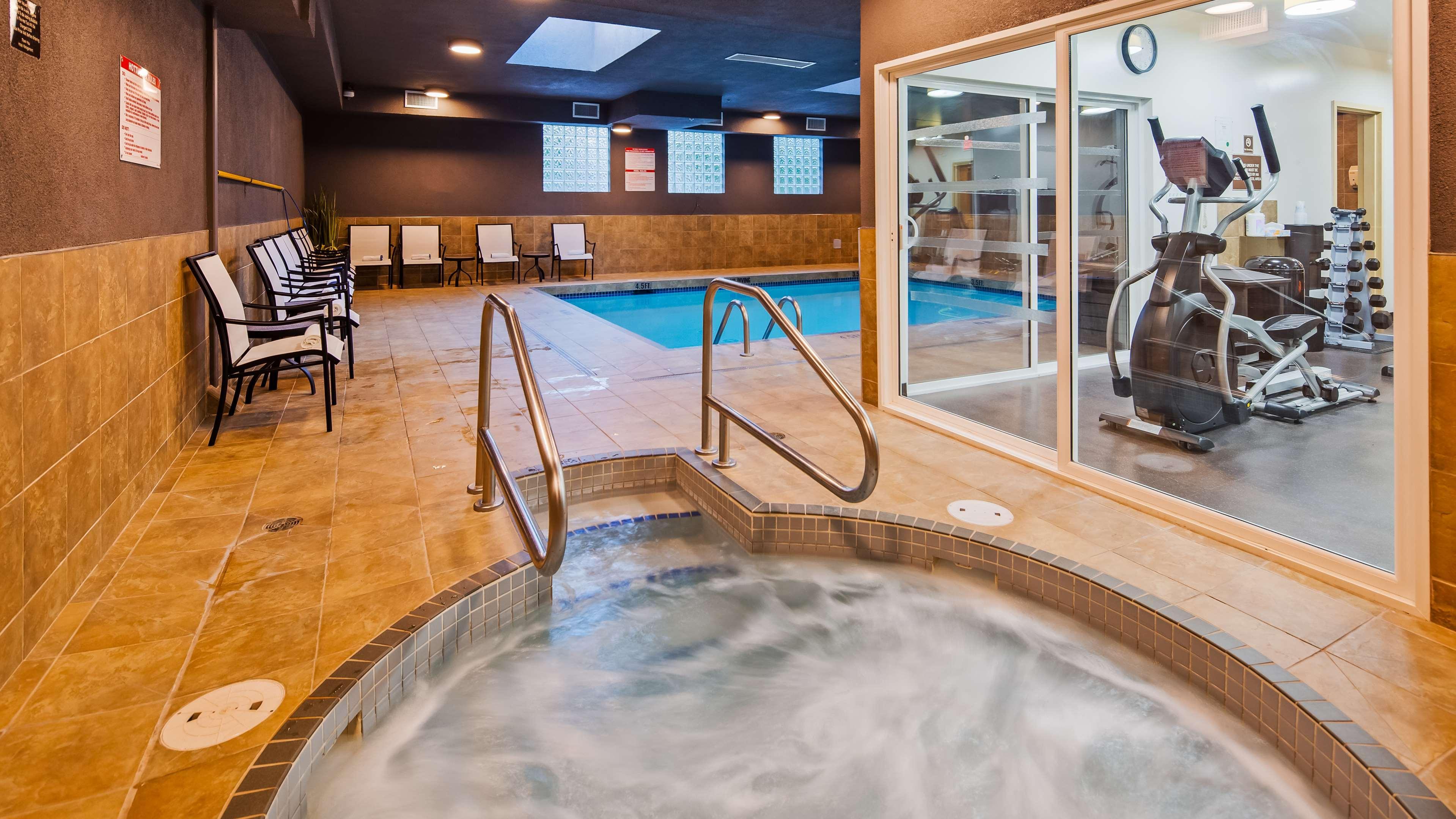 Best Western King George Inn & Suites Surrey Ngoại thất bức ảnh