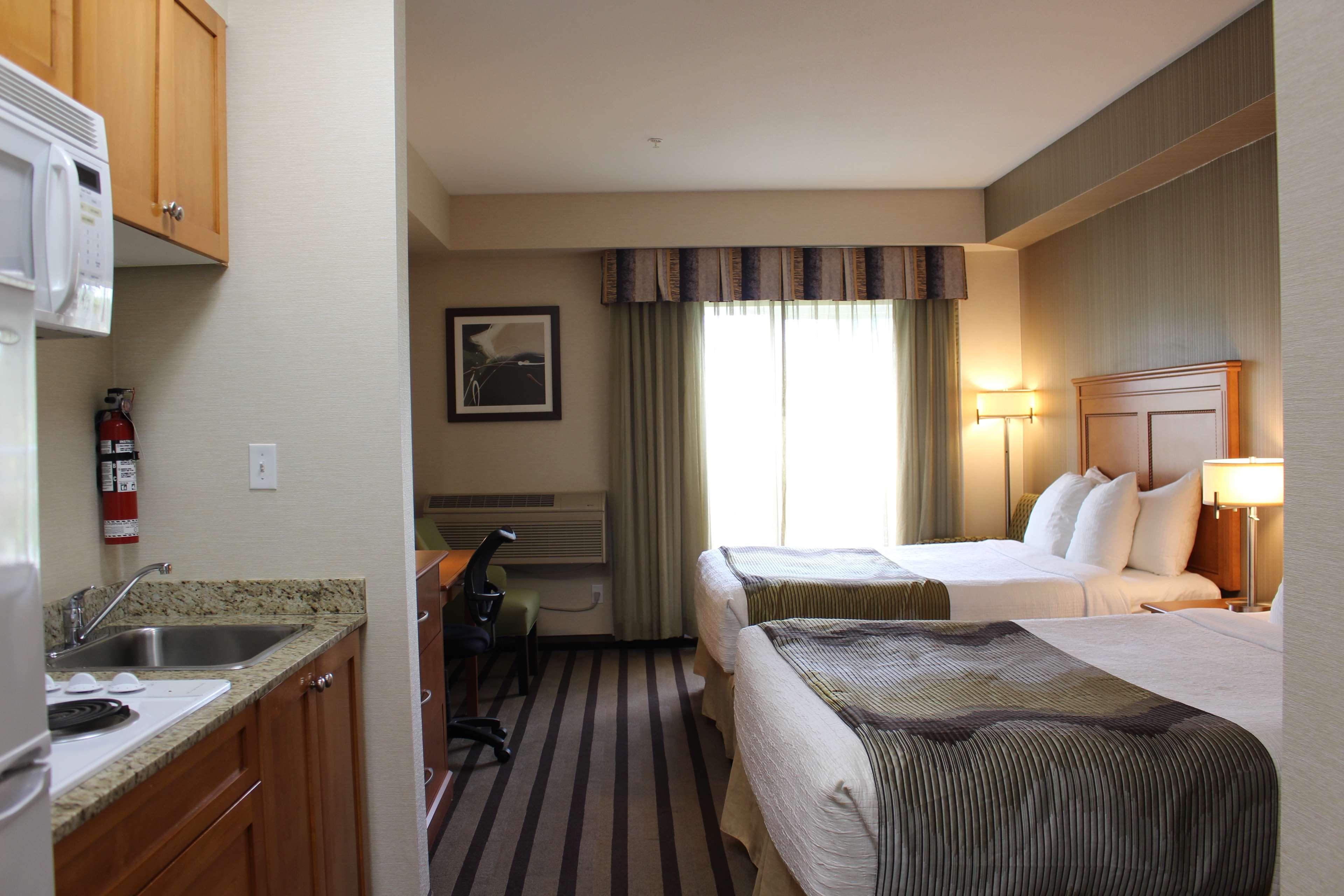 Best Western King George Inn & Suites Surrey Ngoại thất bức ảnh
