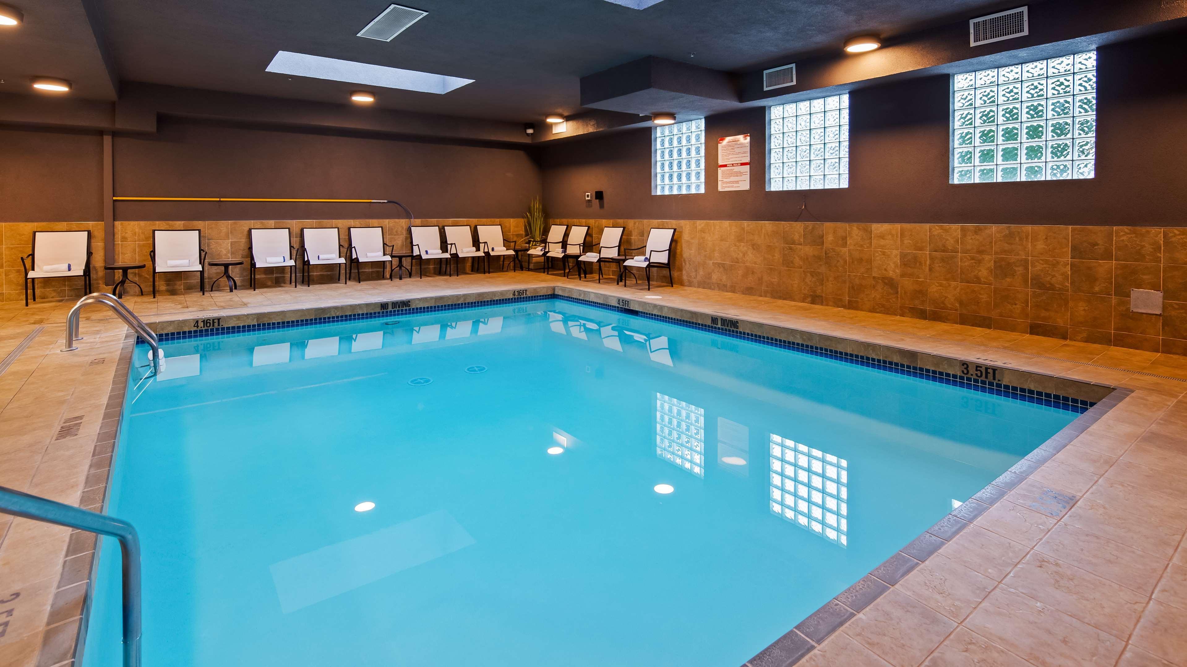 Best Western King George Inn & Suites Surrey Ngoại thất bức ảnh