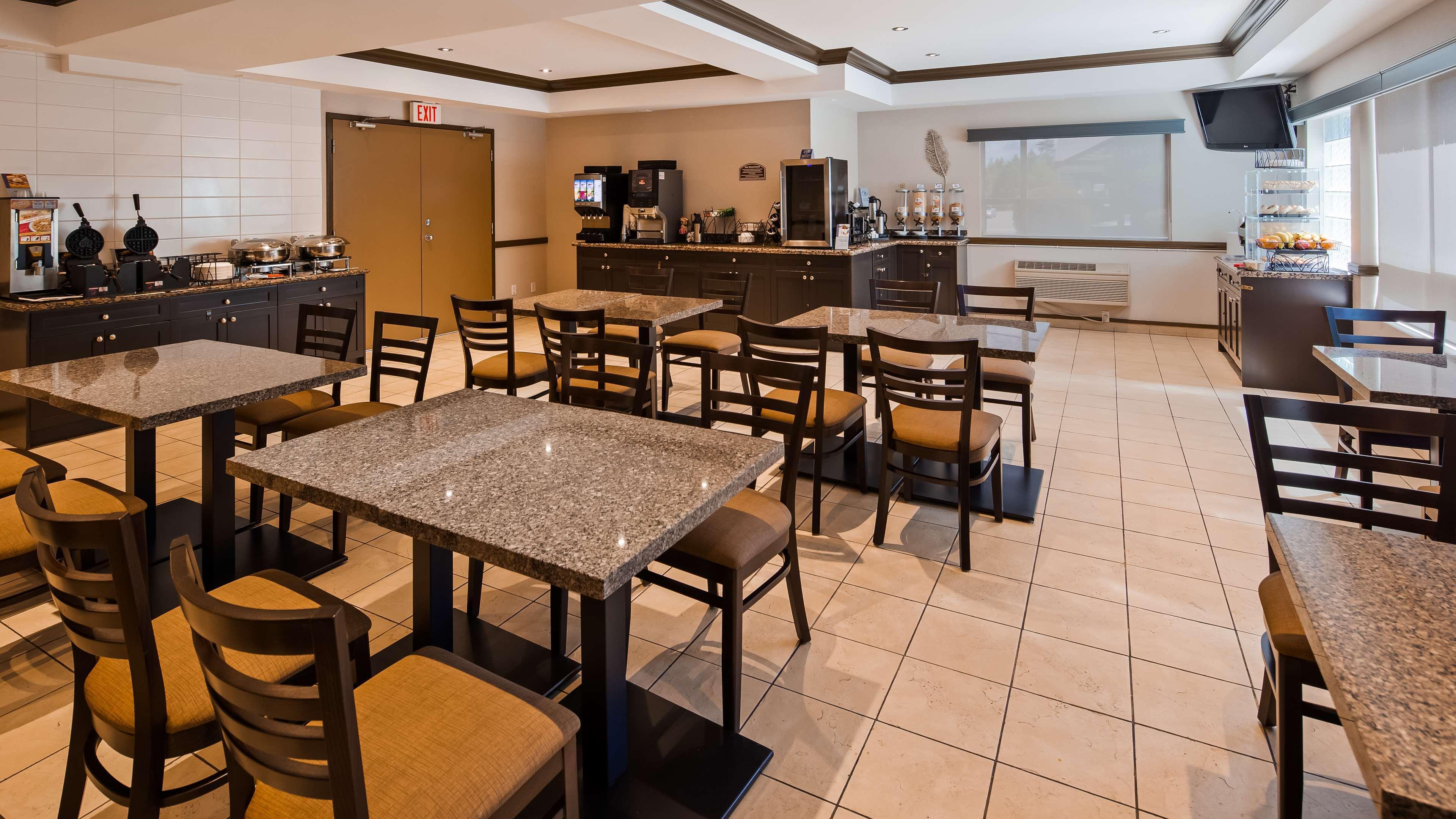 Best Western King George Inn & Suites Surrey Ngoại thất bức ảnh